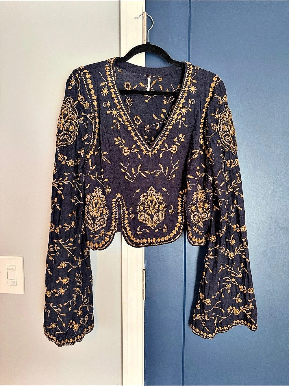 Free people RARE large Floral Embroidered Blouse in Blue Gold Size boho bell s
